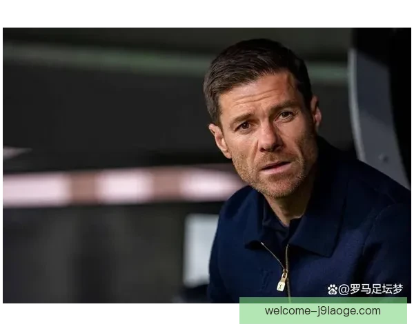 巴洛特利自由转会加盟热那亚 重返意甲赛场开启新篇章